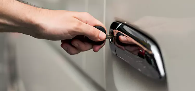 Why Choose Our Auto Locksmith Team in Pembroke Pines, FL?